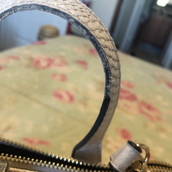 Dune embossed crocodile leather. - Picture 15 of 15